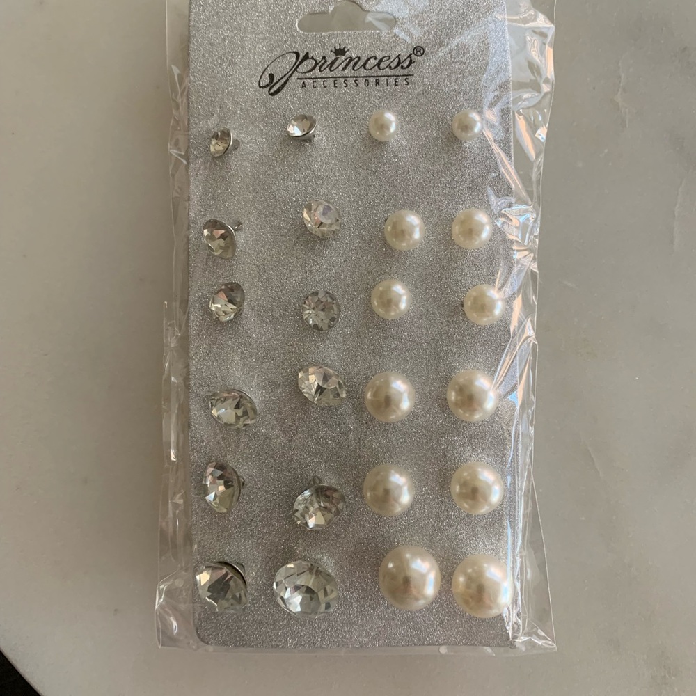 Pearls and Studs Set